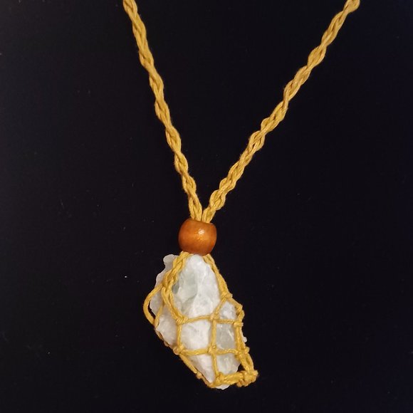 Macrame Calcite Necklace - Picture 1 of 1